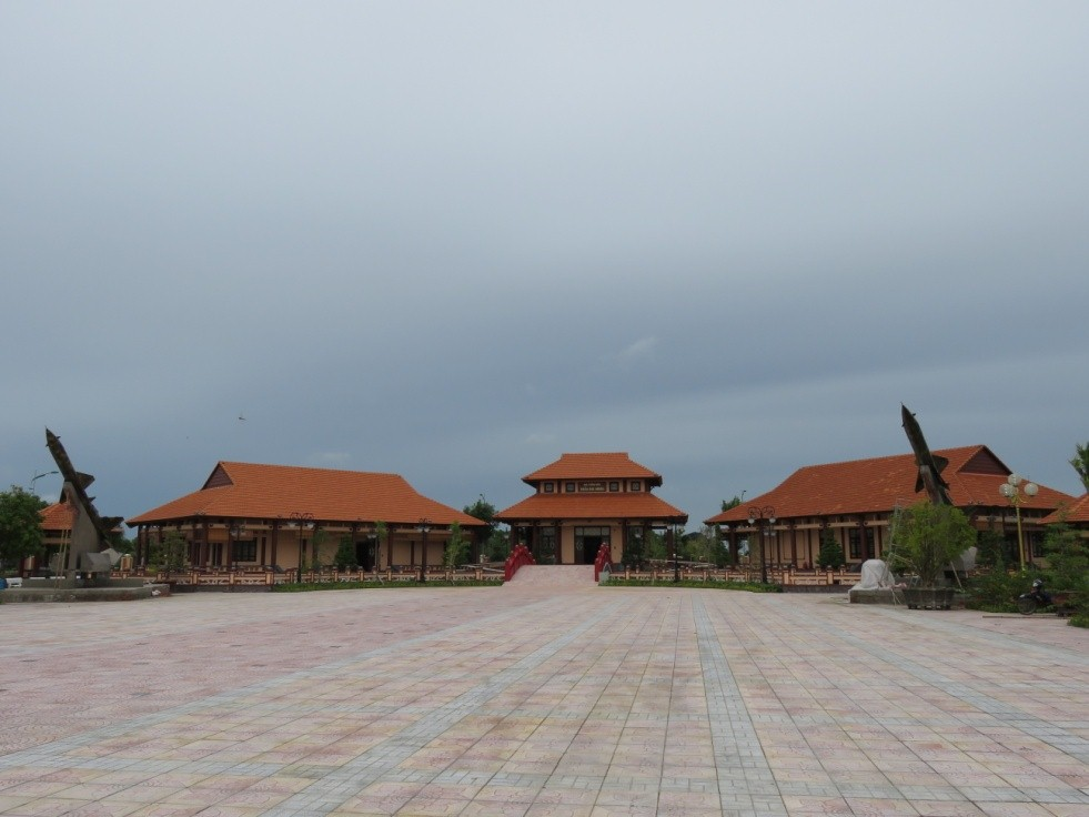 Bốn Lớp Thách Thức Cùng Lúc