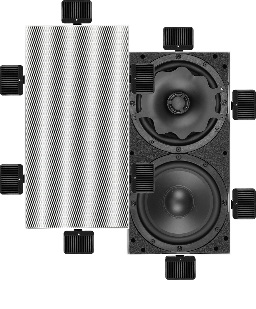Loa tích hợp ba đường tiếng Trimless high-End với góc phân tán 80°. 2 loa trầm 6,5” + 1 loa tweeter vòm có ống dẫn sóng, công suất 240 watt.