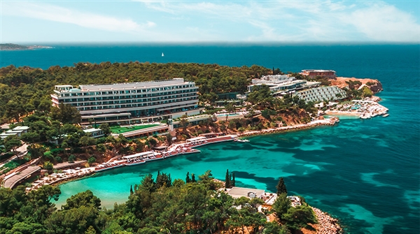 BÍ MẬT CỦA SỰ SANG TRỌNG HOÀN HẢO: BIẾN KHÔNG KHÍ THÀNH ĐIỂM NHẤN TRIỆU ĐÔ TẠI HOTEL & RESORT CỦA BẠN!