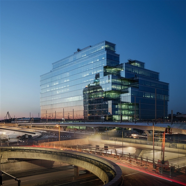 Tổng Quan Về Nhóm Giải Pháp Ánh Sáng Kiến Trúc & Chiếu Sáng Lấy Con Người Làm Trung Tâm (Architectural Lighting & Human-Centric Lighting)