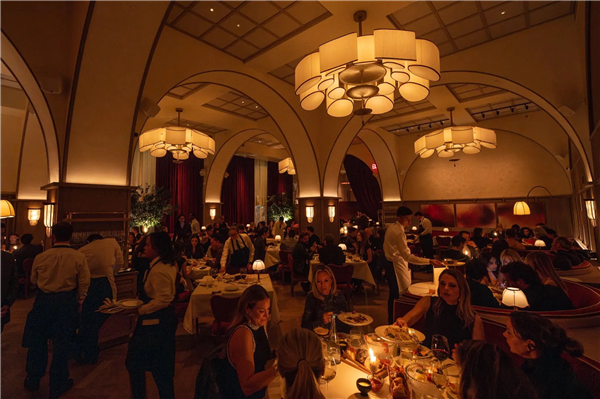 Crane Club New York: Sang trọng năm sao, đến tận chiếc loa trên tường